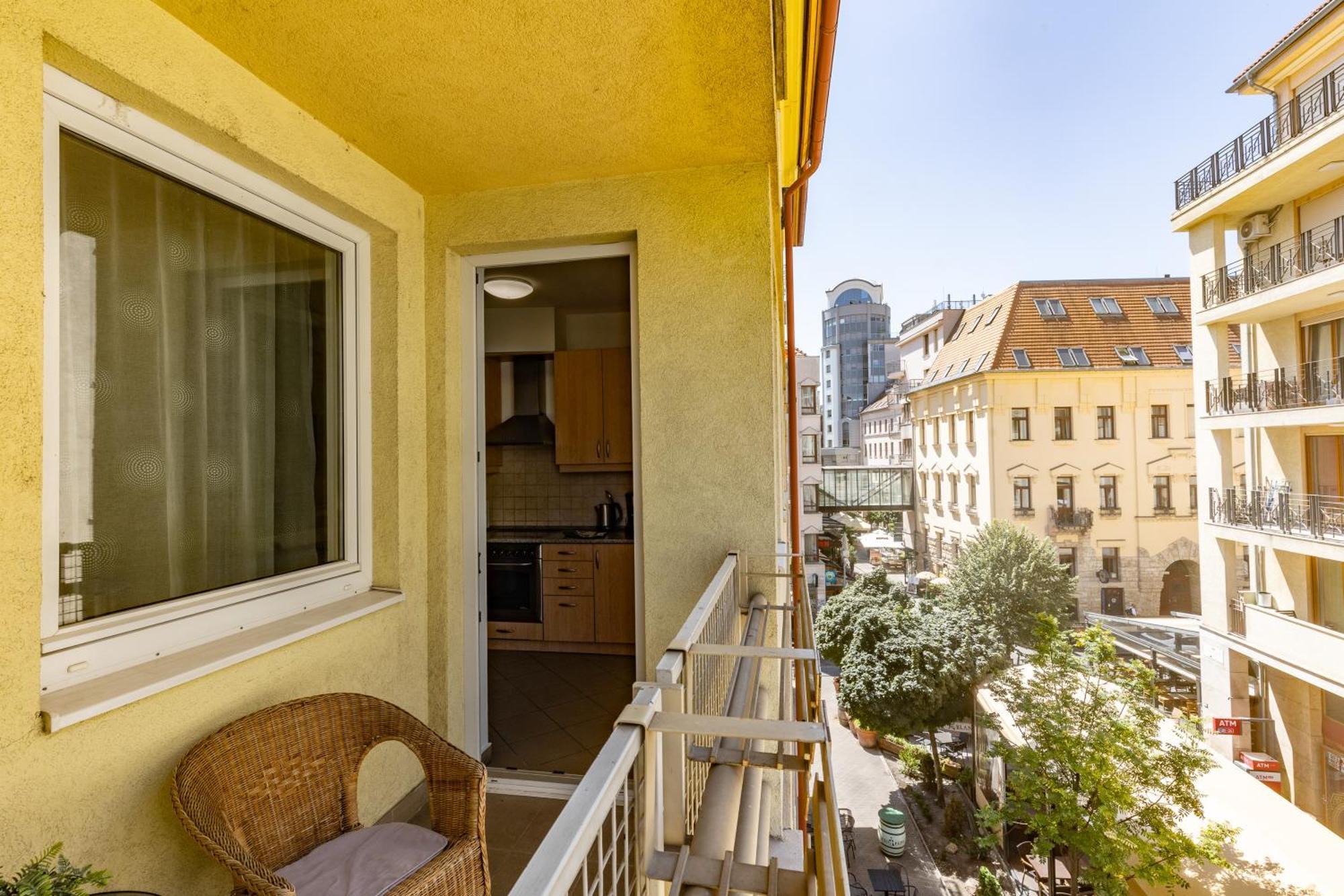 Gozsdu White Raven Residence 305 Budapeste Exterior foto